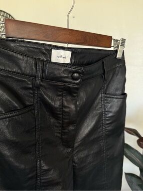 🍂 Aritzia Wilfred Black Faux-Leather Skinny Jeans